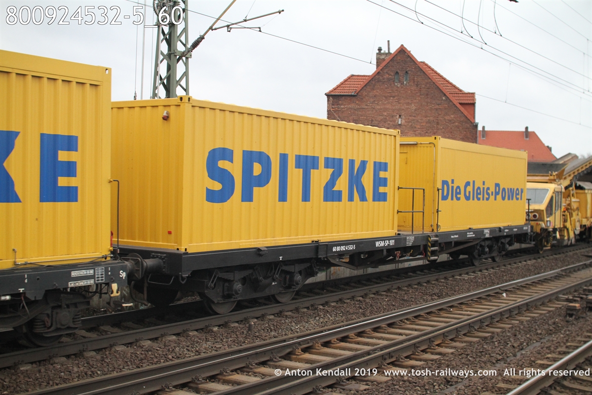 800924532-5_60.JPG